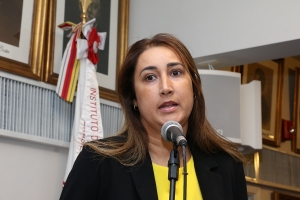 Maria da Glória Aquino lança livro sobre a política judiciária nacional