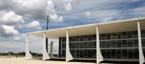 IAB é contra ensino religioso confessional nas escolas, que STF julga nesta quarta-feira