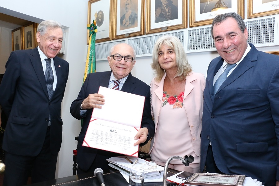 Da esq. para a dir., Jacksohn Grossman, Edivaldo Boaventura, Rita Cortez e João Carlos Castellar