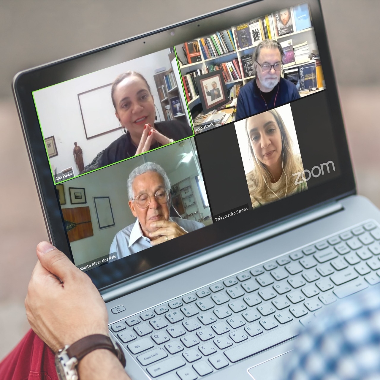 Em sentido horário, Ana Paula Araújo, Lenio Streck, Tais Loureiro e Roberto Reis