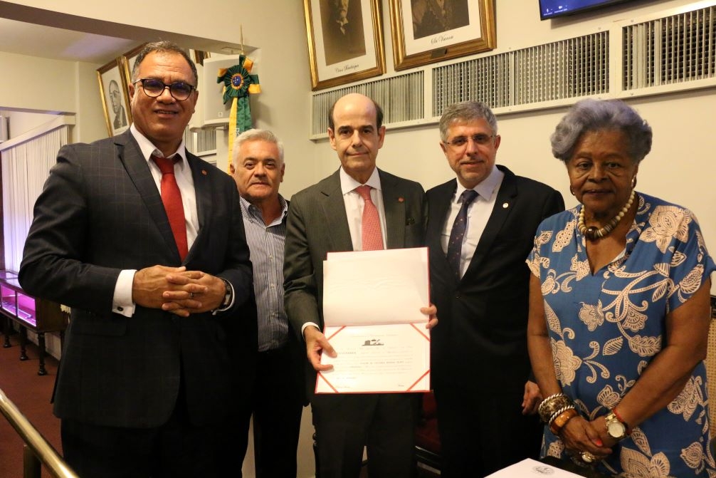 Da esq. para a dir., Jorge Rubem Folena, Paulo Parente Marques Mendes, Valdir de Oliveira Rocha Filho, Sydney Limeira Sanches e Edmée da Conceição Cardoso