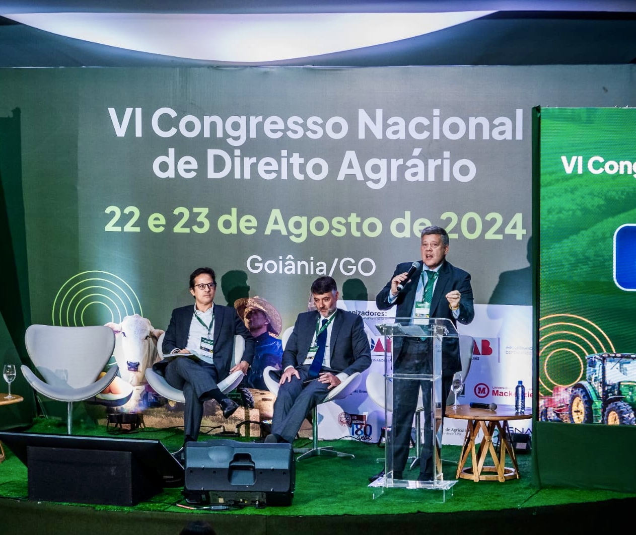 Da esq. para a dir., Gustavo Borba, Maurício Menezes e Frederico Grechi