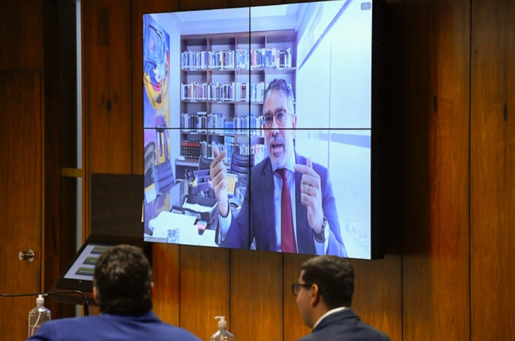 Arnaldo Rodrigues da Silva Neto. Fotos: Divulgação Senado Federal